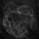 おうし座の超新星残骸（Sh2-240, Simeis147)